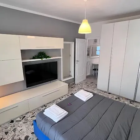 Casa Simona - Centro Wifi サンレモ